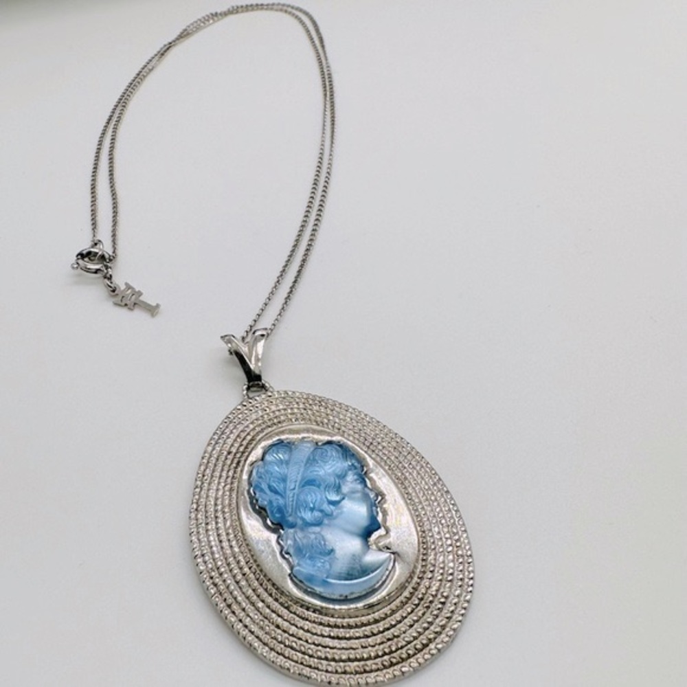 Vintage Blue cameo pendant necklace